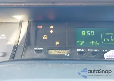 2001 Toyota Avalon Xls from USA, damaged, VIN 4T1BF28B71U136771